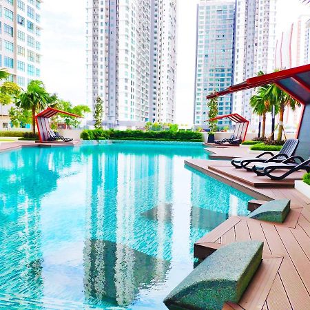 Netflix# Conezion Ioi Resort City By Salaam Suites Путраджая Екстериор снимка