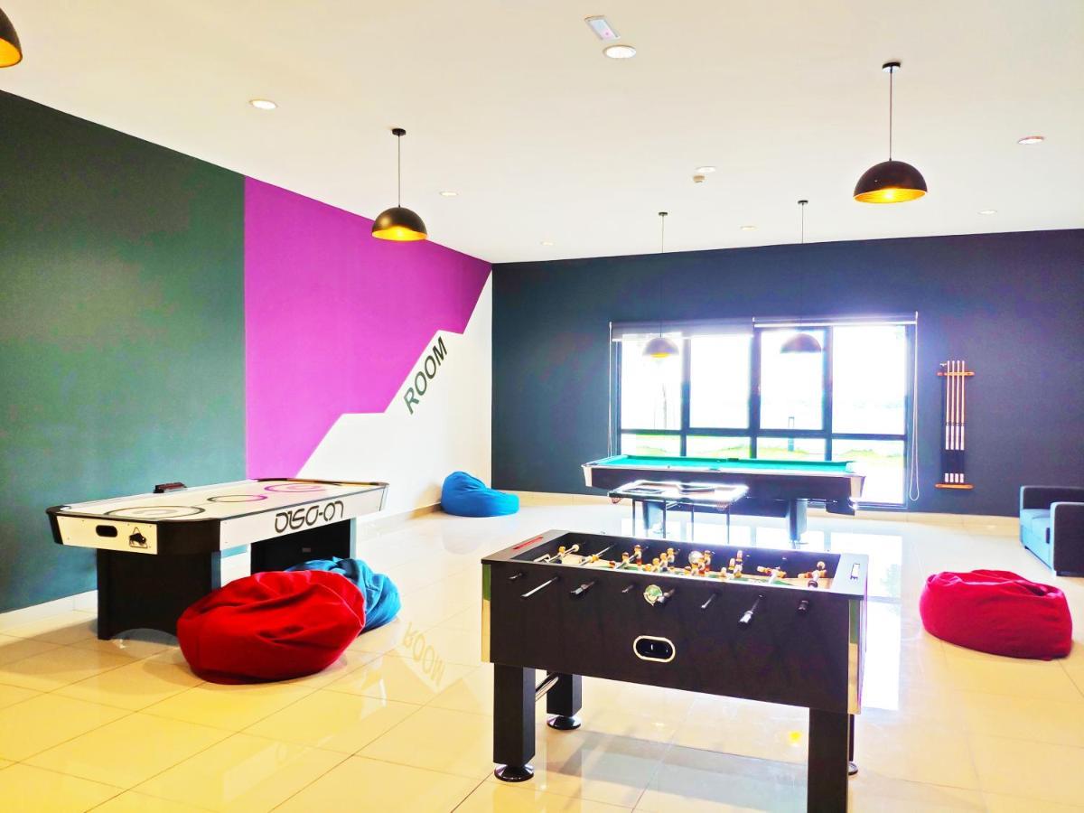 Netflix# Conezion Ioi Resort City By Salaam Suites Путраджая Екстериор снимка