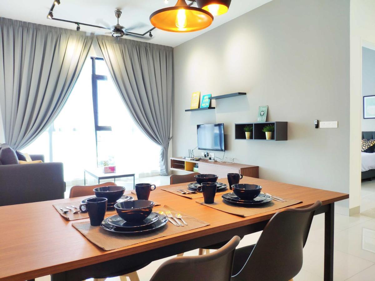 Netflix# Conezion Ioi Resort City By Salaam Suites Путраджая Екстериор снимка