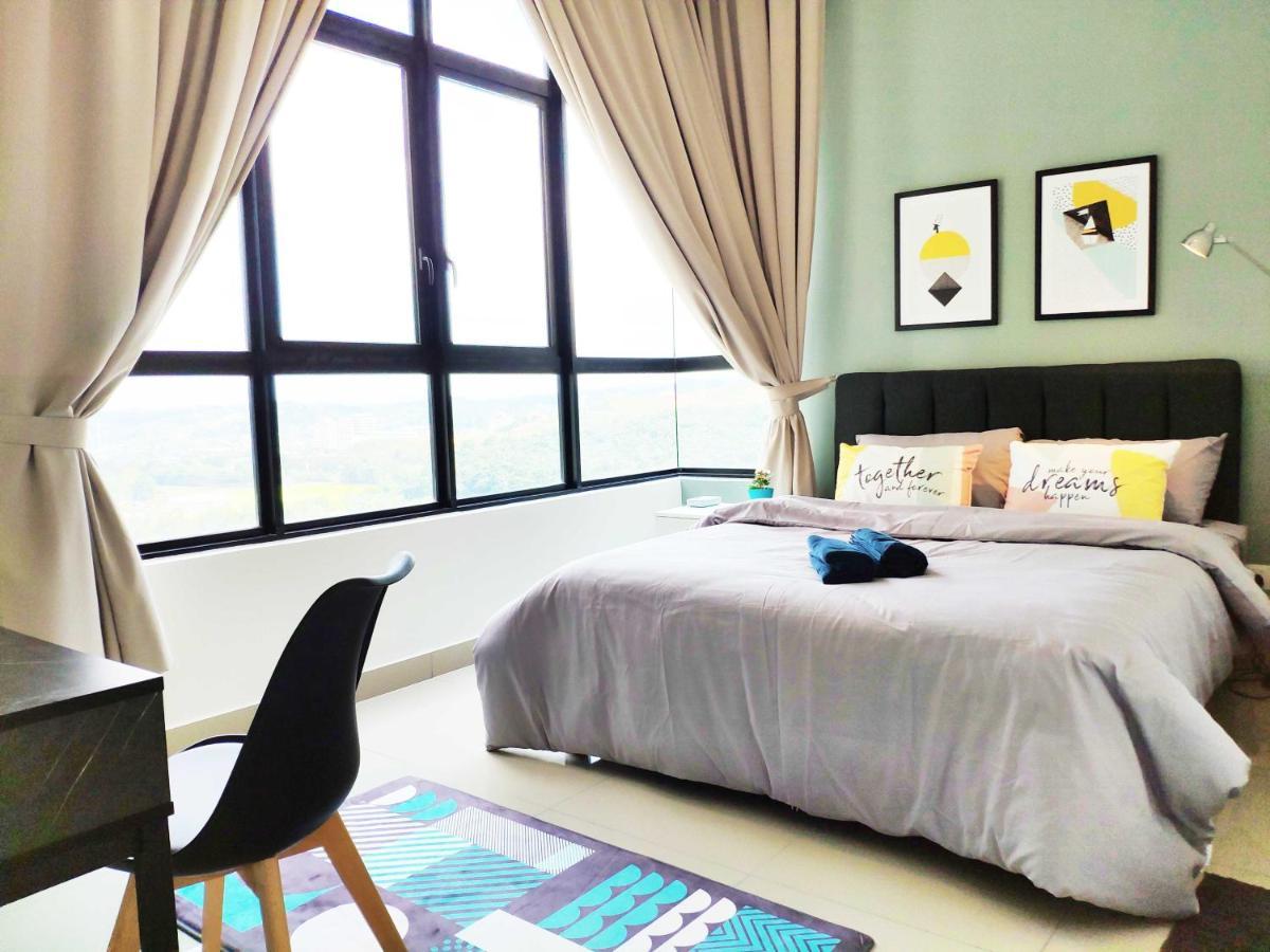 Netflix# Conezion Ioi Resort City By Salaam Suites Путраджая Екстериор снимка