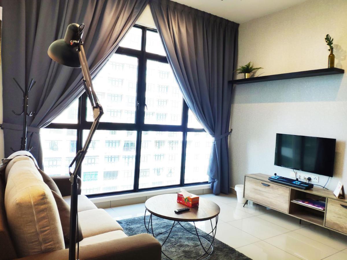 Netflix# Conezion Ioi Resort City By Salaam Suites Путраджая Екстериор снимка