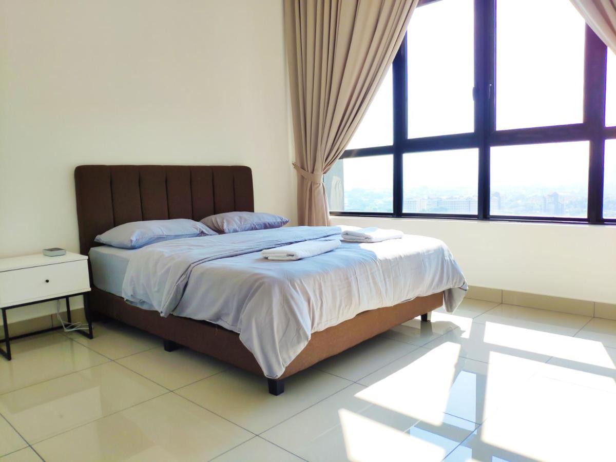 Netflix# Conezion Ioi Resort City By Salaam Suites Путраджая Екстериор снимка