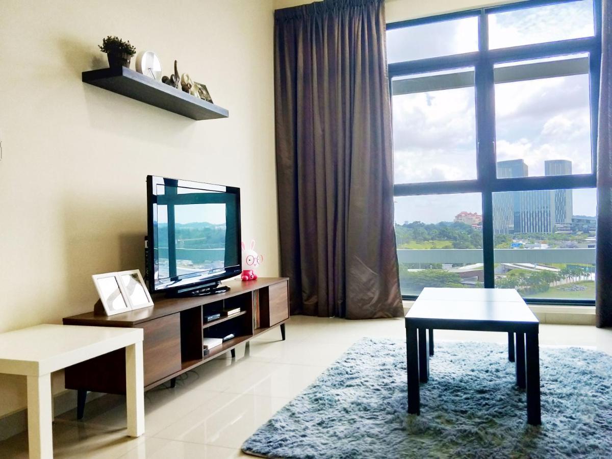 Netflix# Conezion Ioi Resort City By Salaam Suites Путраджая Екстериор снимка