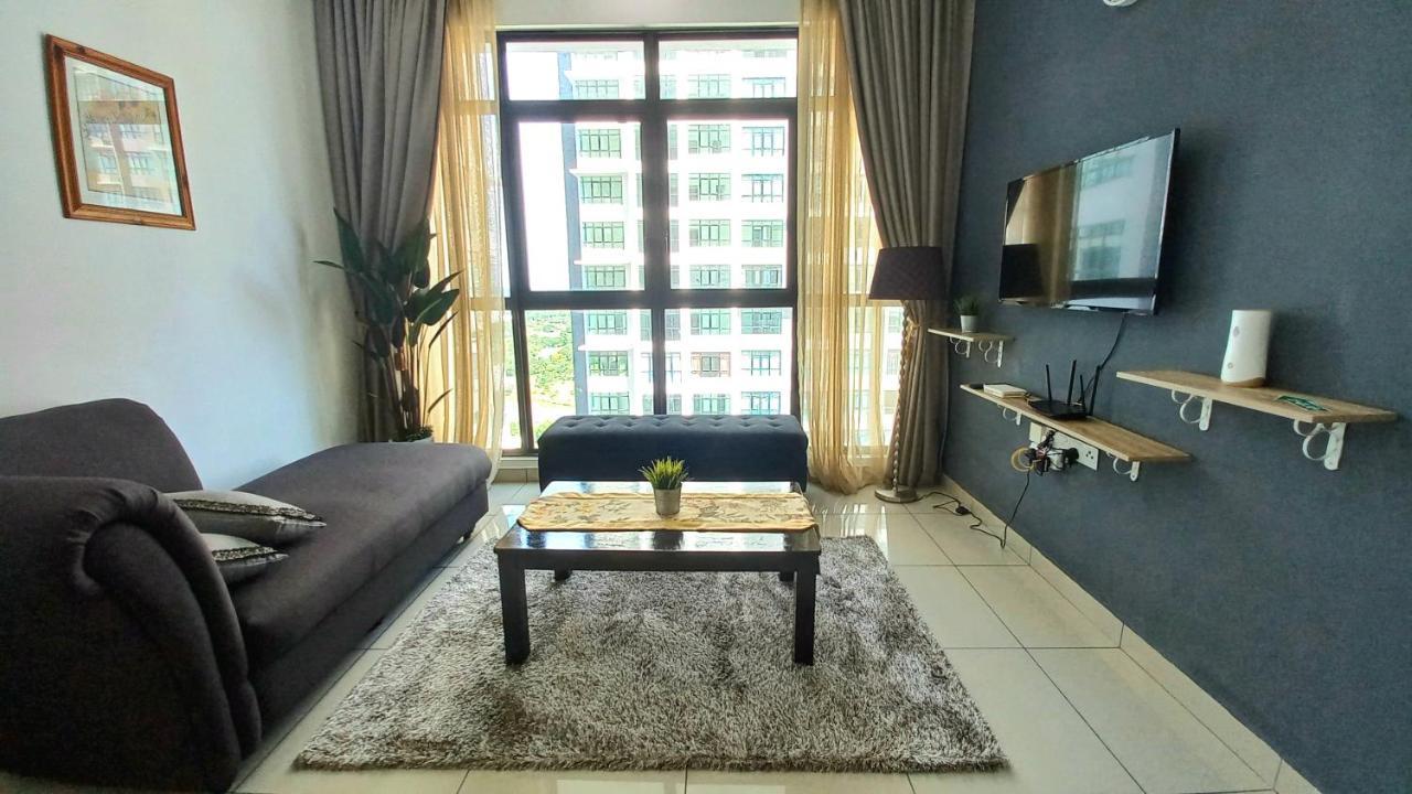 Netflix# Conezion Ioi Resort City By Salaam Suites Путраджая Екстериор снимка